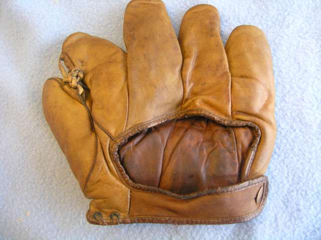 Heinie Schuble Wilson 902 Back Doug